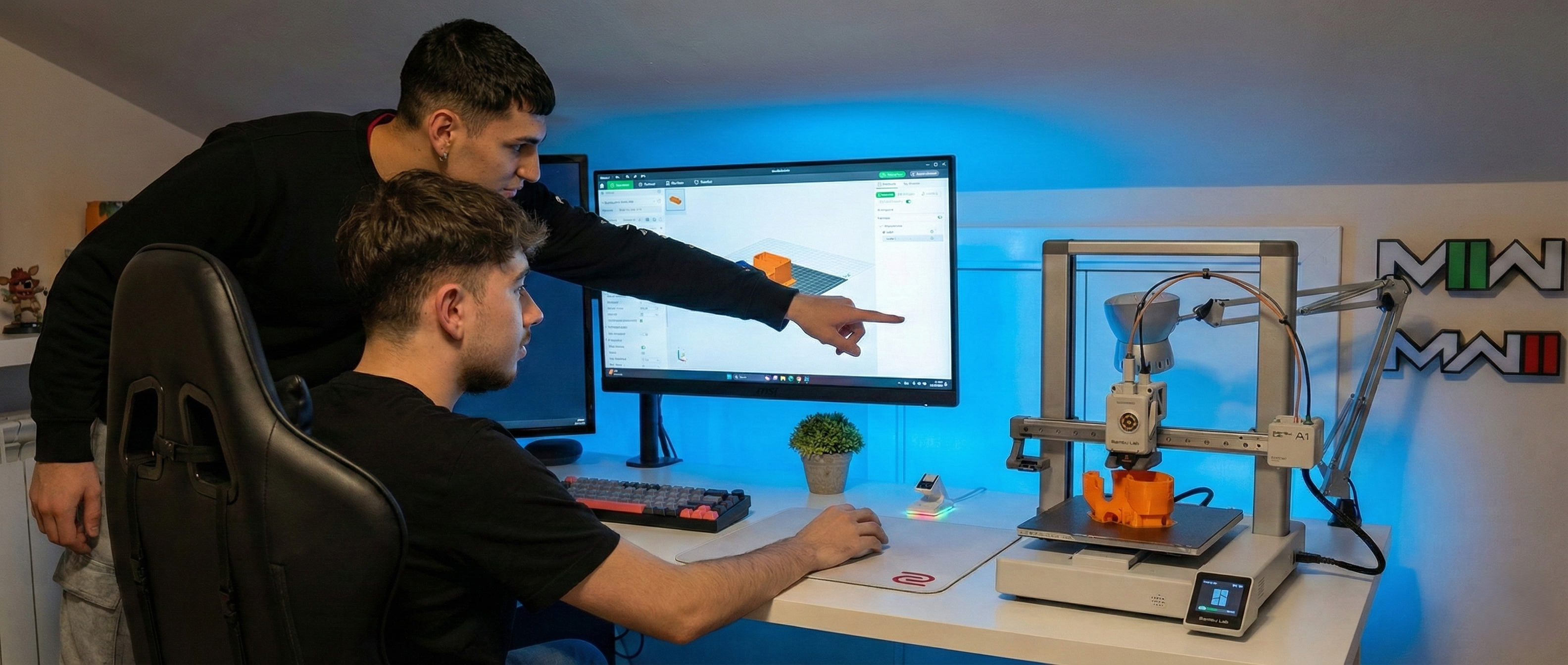 Sergio Valiente y Carlos Parriego trabajando en diseño e impresión 3D Aura 3D