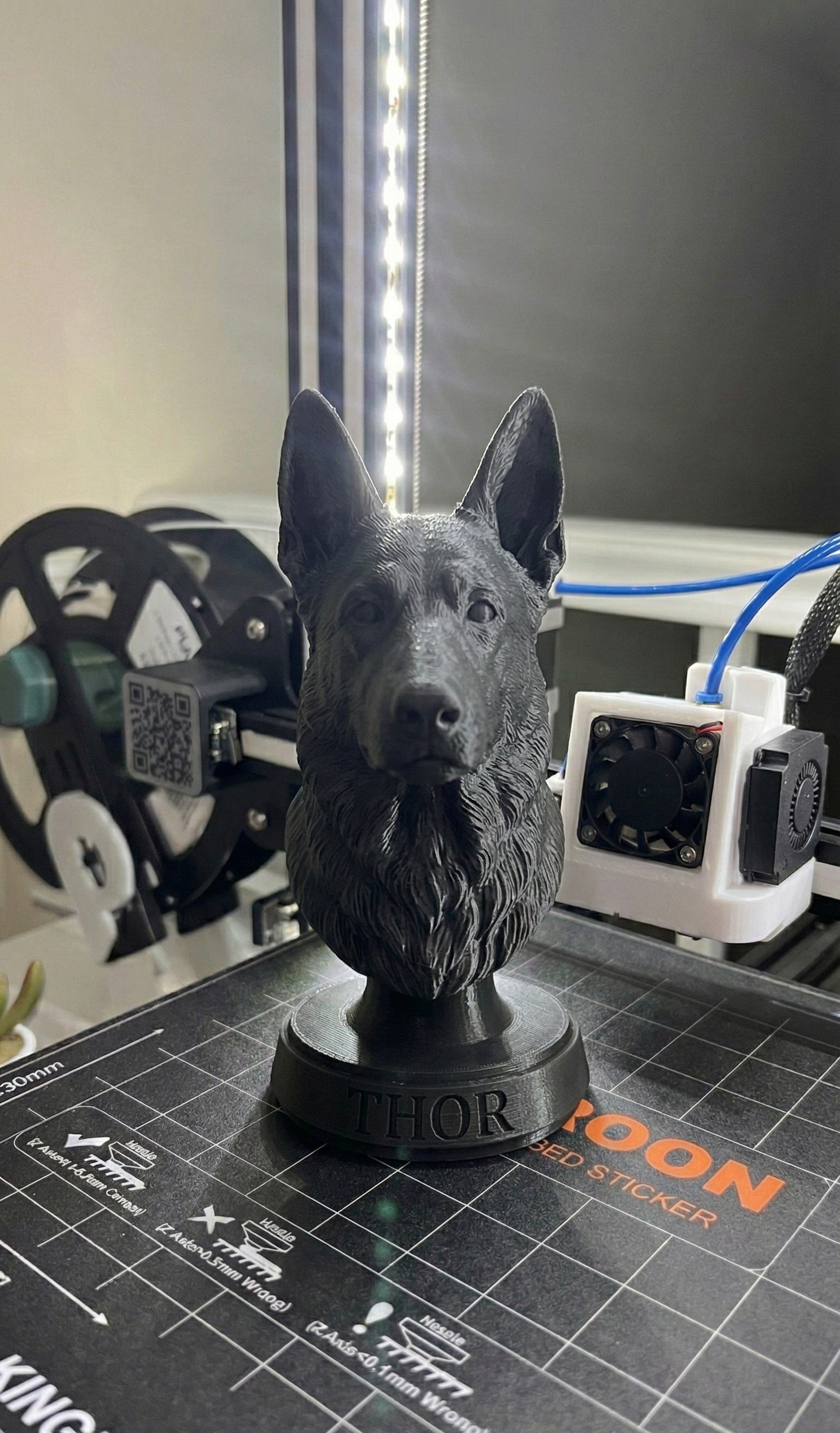 Busto personalizado de perro Pastor Alemán Thor impresión 3D